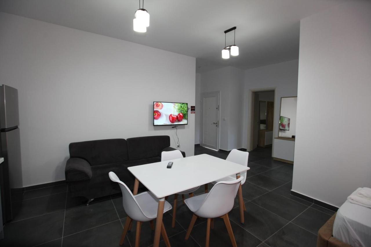 Deda Apartments Sarandë 外观 照片