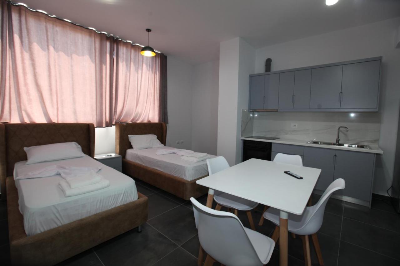 Deda Apartments Sarandë 外观 照片