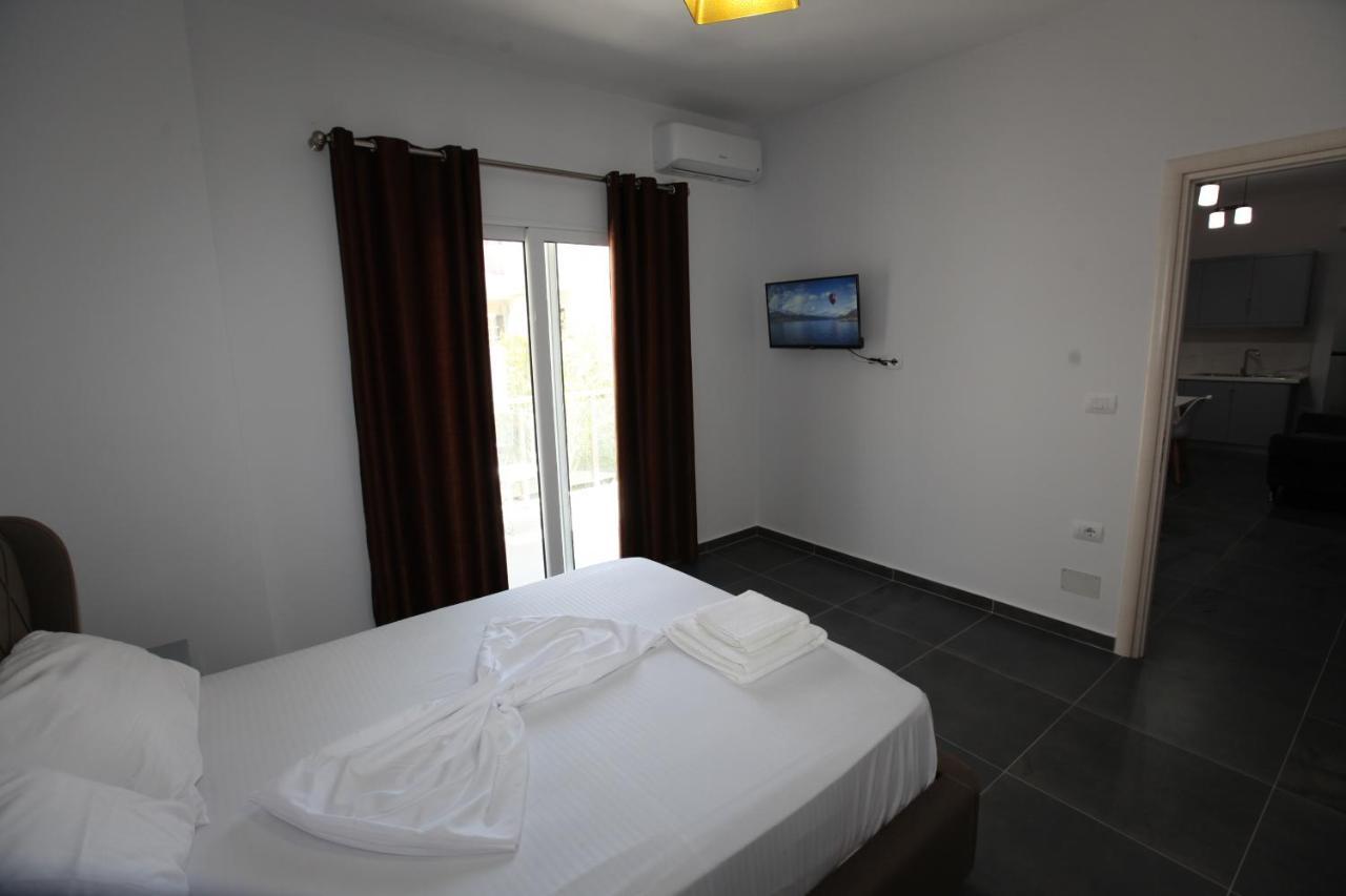 Deda Apartments Sarandë 外观 照片