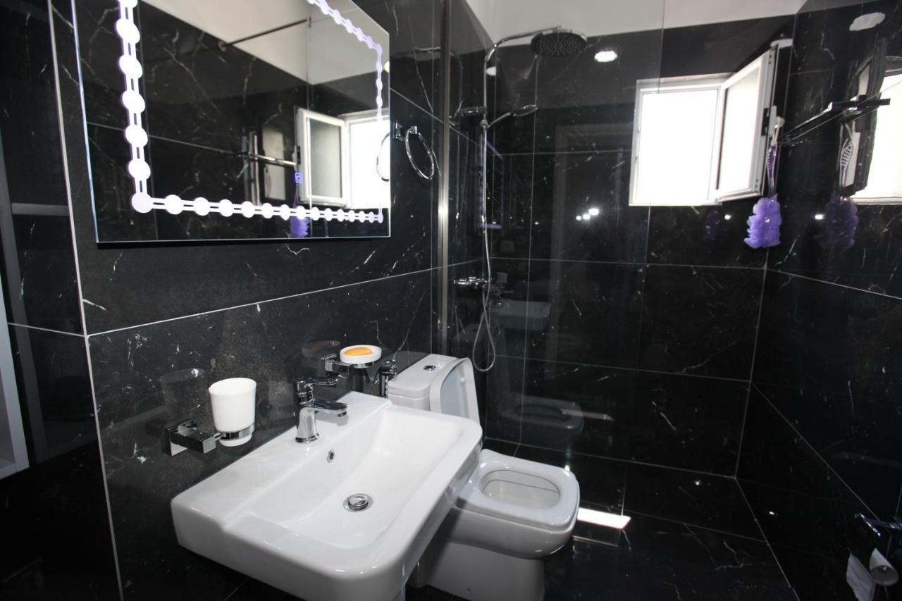 Deda Apartments Sarandë 外观 照片