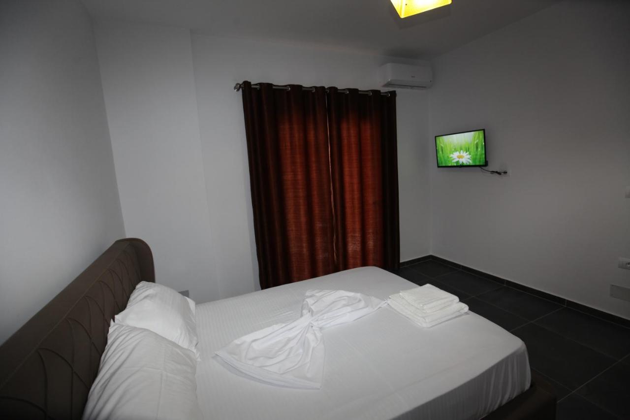 Deda Apartments Sarandë 外观 照片