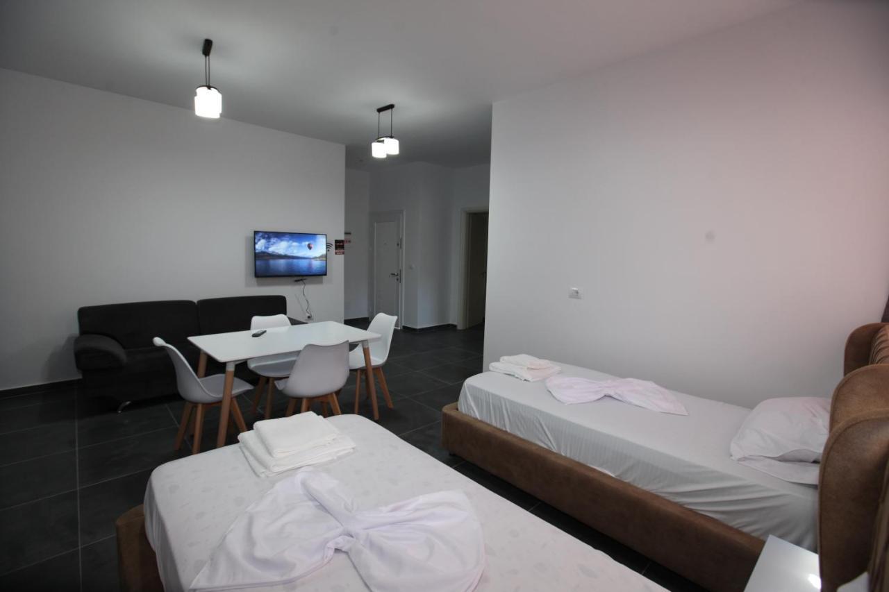Deda Apartments Sarandë 外观 照片