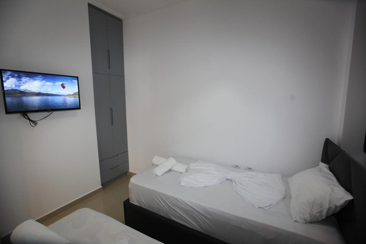 Deda Apartments Sarandë 外观 照片