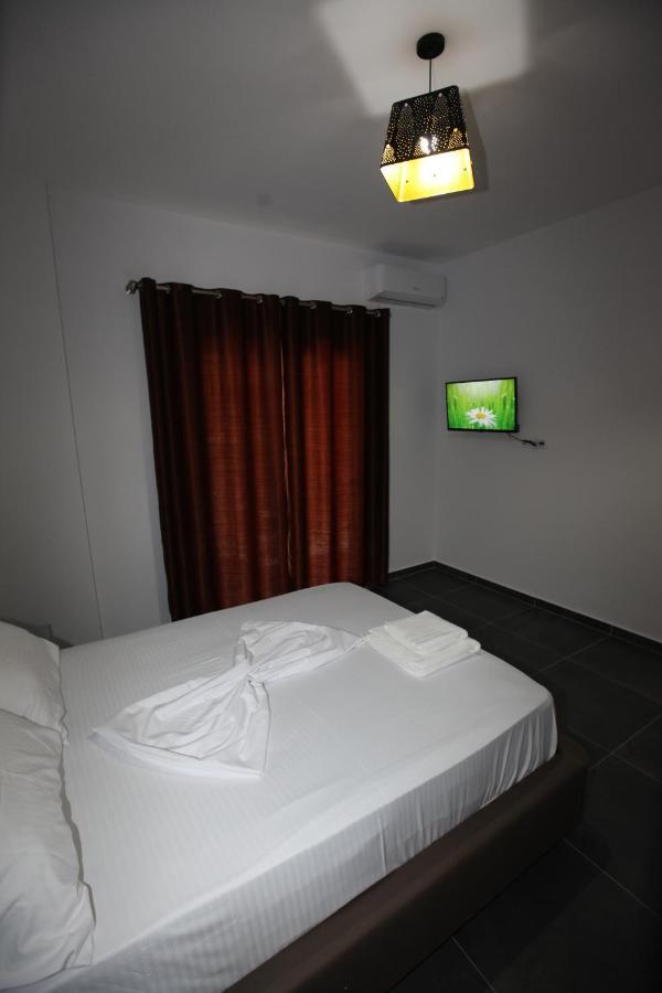 Deda Apartments Sarandë 外观 照片