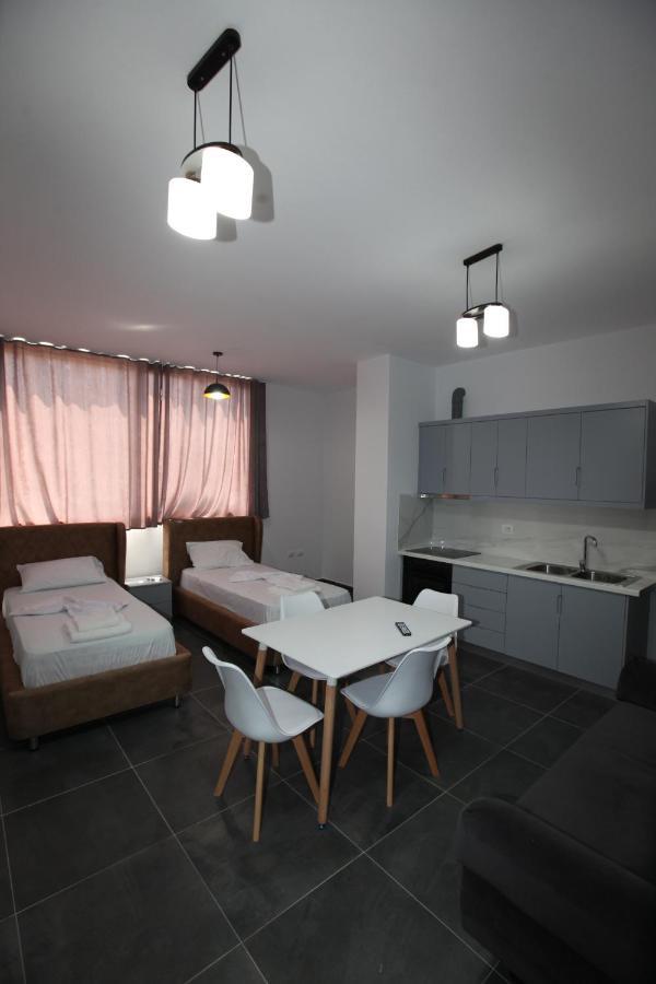 Deda Apartments Sarandë 外观 照片