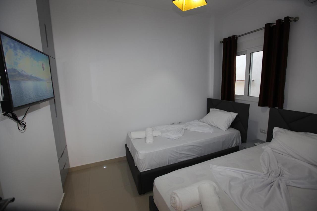 Deda Apartments Sarandë 外观 照片