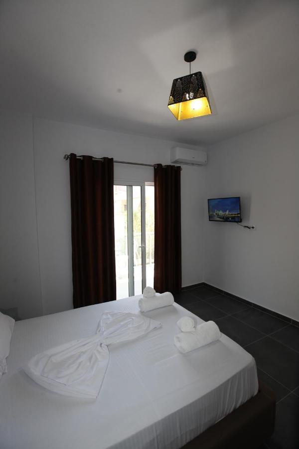 Deda Apartments Sarandë 外观 照片