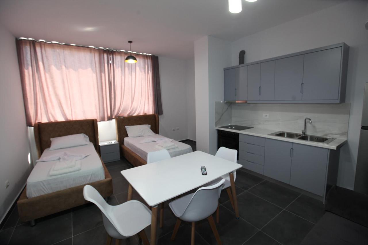 Deda Apartments Sarandë 外观 照片