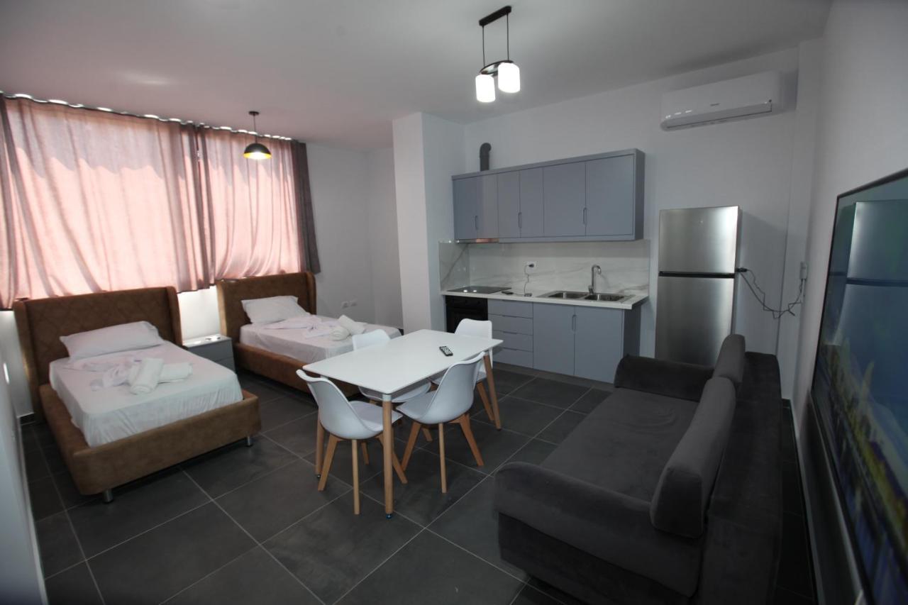 Deda Apartments Sarandë 外观 照片