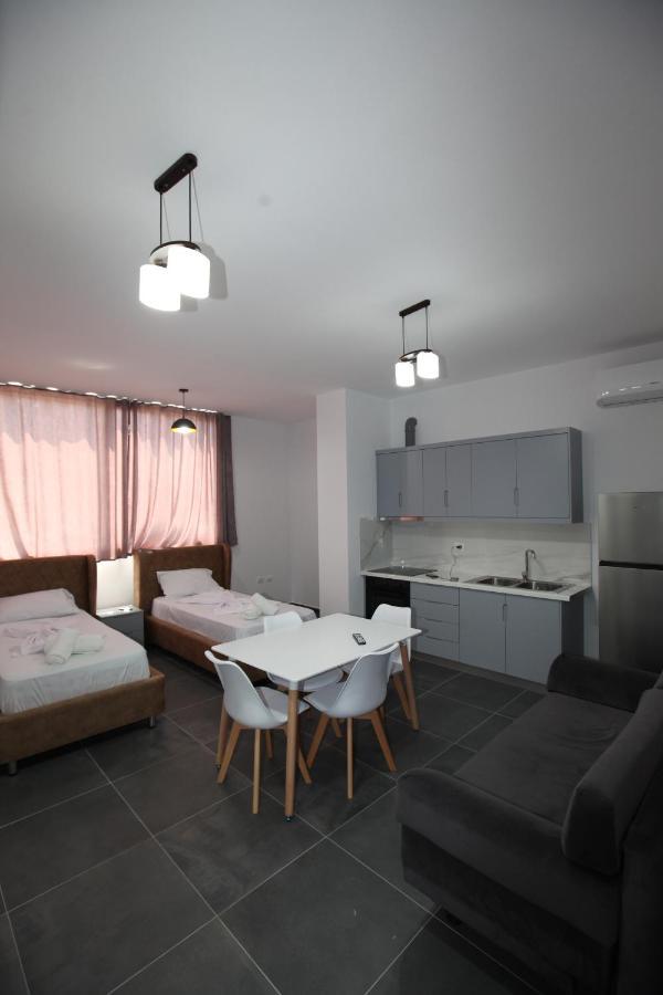Deda Apartments Sarandë 外观 照片