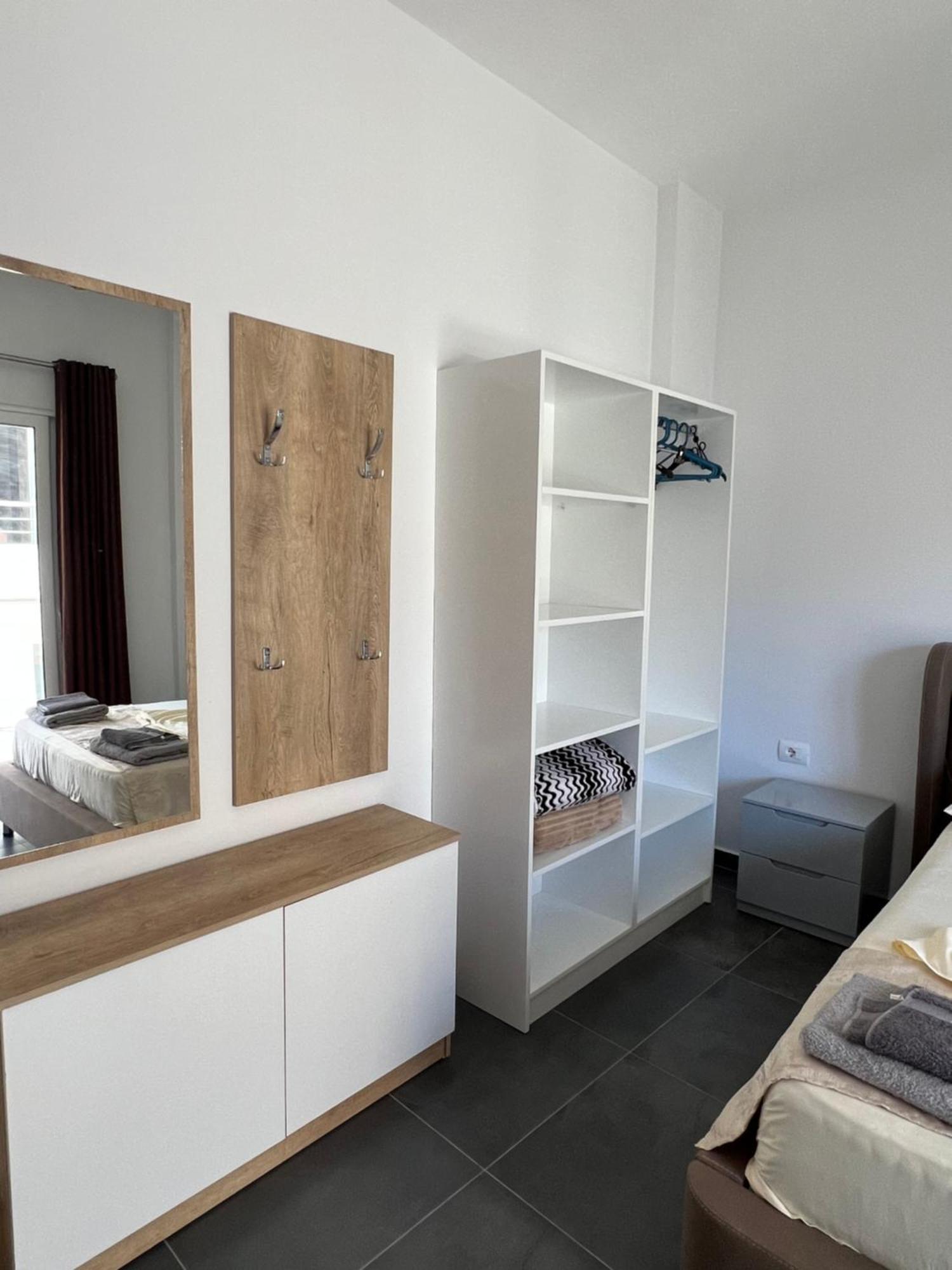 Deda Apartments Sarandë 外观 照片